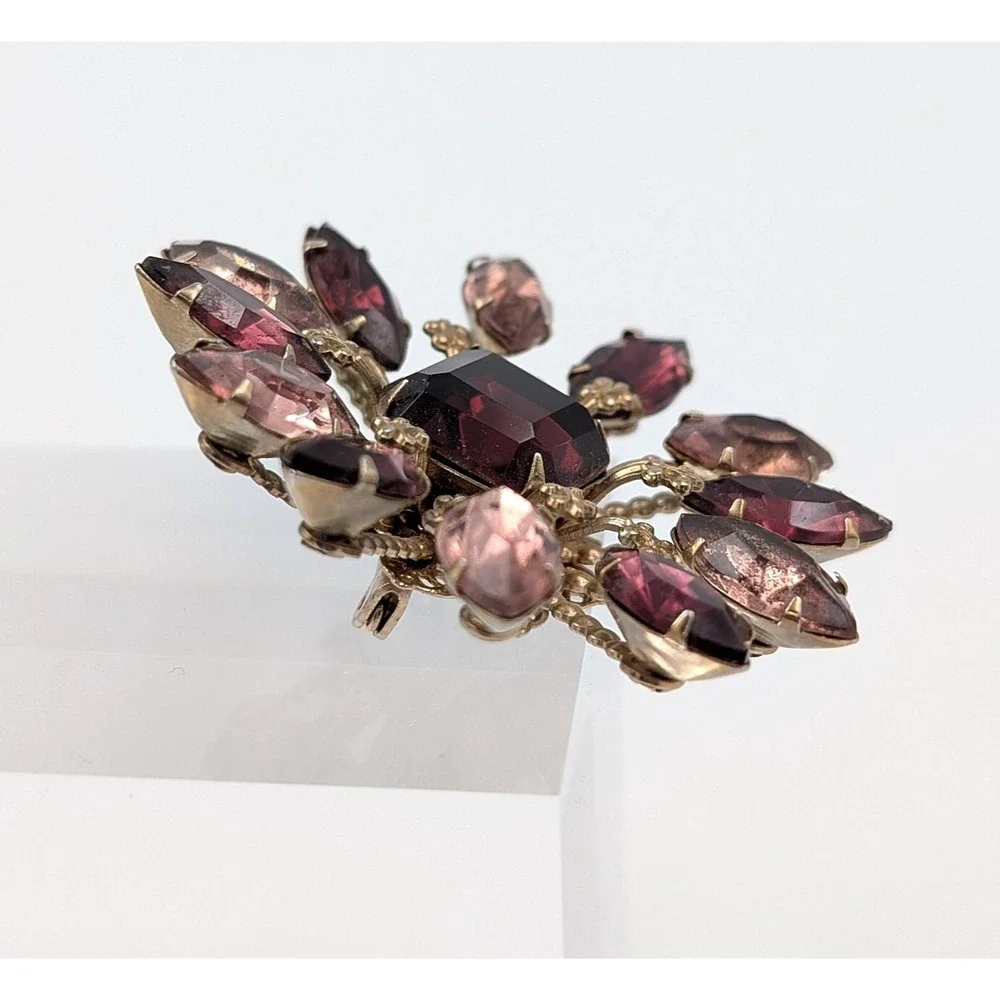 Vintage Tiered Flower Brooch Pin 3D Wine‎ Rhinestone Gold Tone Filigree Backing
